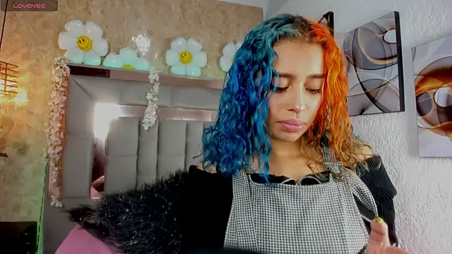 Cristall ravven online show from 11.25.25