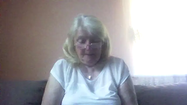 AmyLove353 online show from 05.20.26