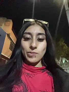 Snapshot of Violeet-Smith chatting on 10.29.25 Violeet-Smith online show from 10.29.25