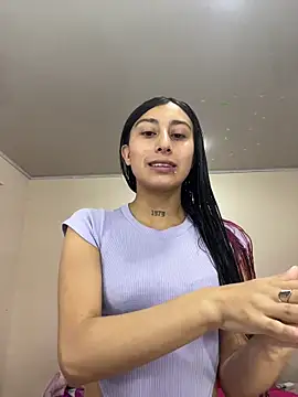 Snapshot of Violeet-Smith chatting on 10.30.25 Violeet-Smith online show from 10.30.25