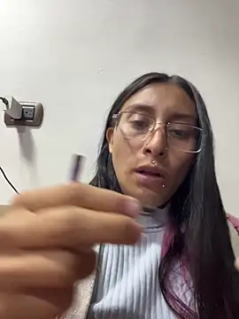 Snapshot of Violeet-Smith chatting on 11.02.25 Violeet-Smith online show from 11.02.25