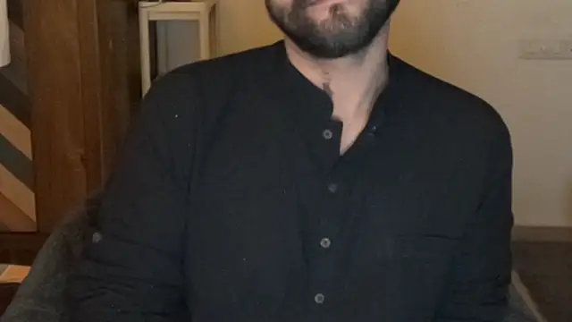 Snapshot of MakeMeAwareAah chatting on 11.29.25 MakeMeAwareAah online show from 11.29.25