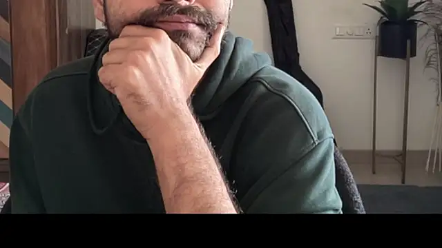 Snapshot of MakeMeAwareAah chatting on 01.12.26 MakeMeAwareAah online show from 01.12.26