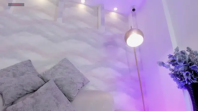 AnnieLove  online show from 11.03.25