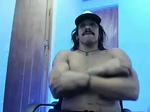 Snapshot of caiiobahia chatting on 11.03.25 caiiobahia online show from 11.03.25