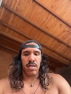 Snapshot of caiiobahia chatting on 05.16.26 caiiobahia online show from 05.16.26