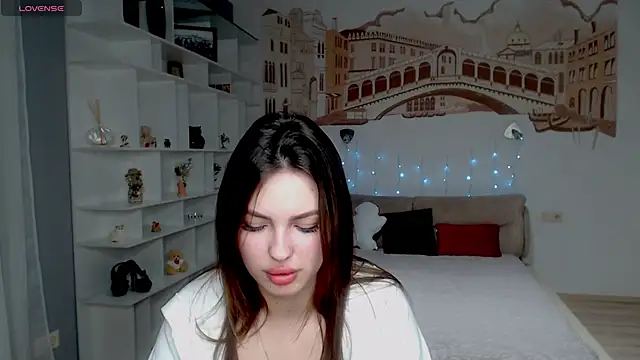 KittyShenson online show from 02.08.26