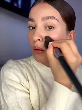 Talia Bonet online show from 11.18.25