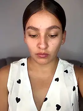 Talia Bonet online show from 12.05.25