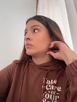Talia Bonet online show from 05.12.26