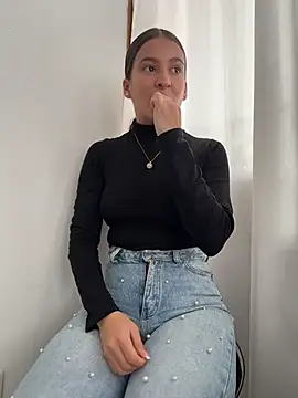 Talia Bonet online show from 06.12.26