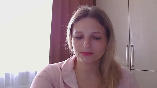 Snapshot of ElisSky301 chatting on 04.19.26 ElisSky301 online show from 04.19.26