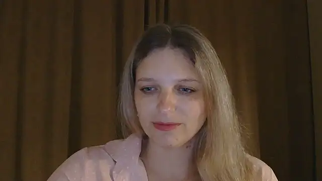 Snapshot of ElisSky301 chatting on 04.19.26 ElisSky301 online show from 04.19.26
