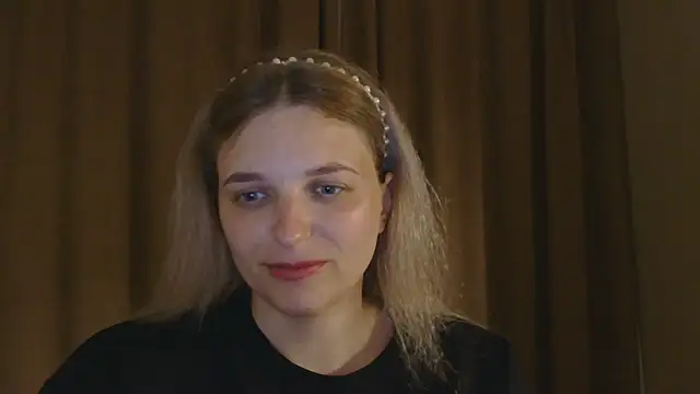 Snapshot of ElisSky301 chatting on 05.10.26 ElisSky301 online show from 05.10.26