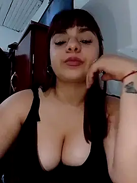 Tizi 04 online show from 11.07.25