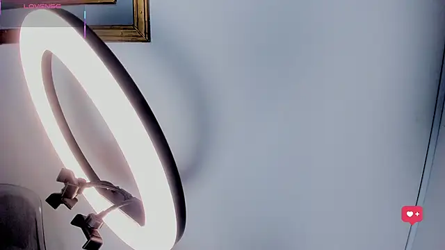 Snapshot of AnguelJones chatting on 11.14.25 AnguelJones online show from 11.14.25