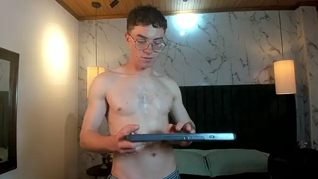 Lil James online show from 05.04.26