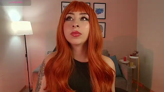 Snapshot of riley__reid chatting on 11.20.25 riley reid online show from 11.20.25