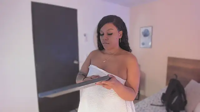 YariRose online show from 01.07.26