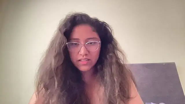 Snapshot of Kmiii21 chatting on 11.11.25 Kmiii21 online show from 11.11.25