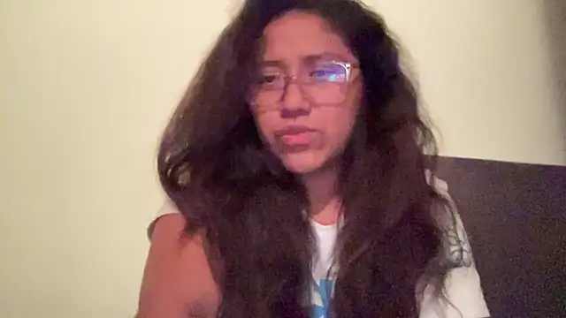 Snapshot of Kmiii21 chatting on 11.29.25 Kmiii21 online show from 11.29.25