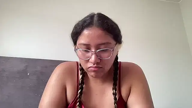 Snapshot of Kmiii21 chatting on 01.12.26 Kmiii21 online show from 01.12.26