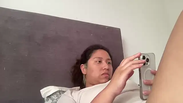 Snapshot of Kmiii21 chatting on 02.03.26 Kmiii21 online show from 02.03.26