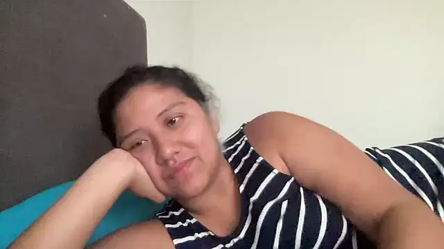 Snapshot of Kmiii21 chatting on 02.18.26 Kmiii21 online show from 02.18.26