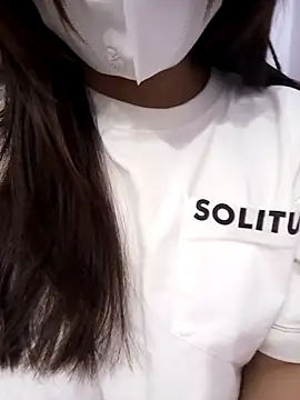 Snapshot of Meo_25 chatting on 12.22.25 Meo 25 online show from 12.22.25