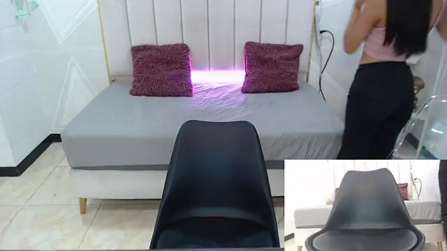 Sidney Brownn online show from 10.26.25