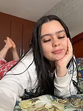 Selena Roa online show from 04.24.26
