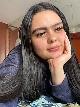 Selena Roa online show from 04.29.26