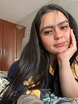 Selena Roa online show from 04.30.26