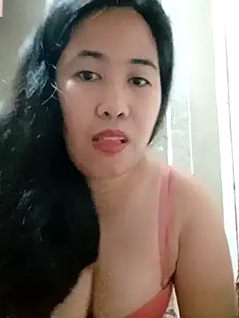 Creamy Pussycat28 online show from 11.22.25