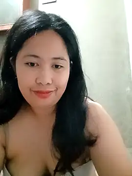 Creamy Pussycat28 online show from 11.28.25