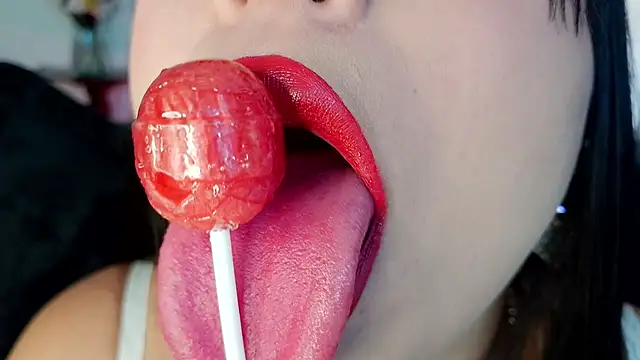 Snapshot of mia_roux1 chatting on 02.09.26 mia roux1 online show from 02.09.26