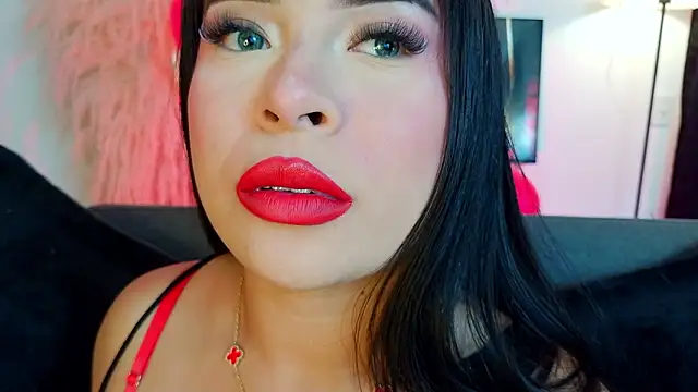 Snapshot of mia_roux1 chatting on 02.14.26 mia roux1 online show from 02.14.26