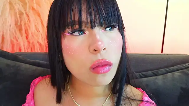 Snapshot of mia_roux1 chatting on 03.11.26 mia roux1 online show from 03.11.26