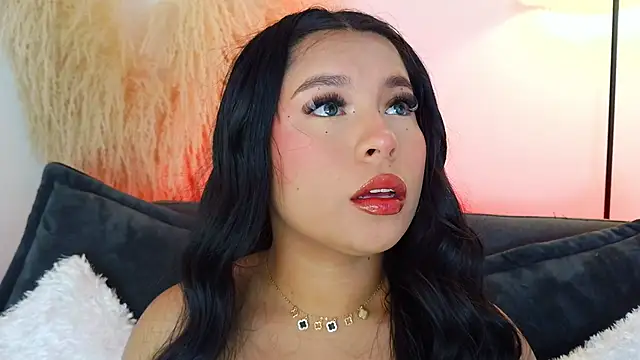 Snapshot of mia_roux1 chatting on 03.21.26 mia roux1 online show from 03.21.26