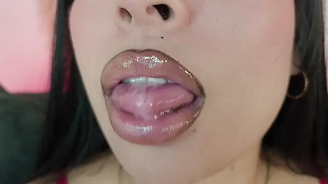 mia roux1 online show from 07.01.26