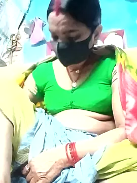 Snapshot of Cuty_sapna chatting on 11.12.25 Cuty sapna online show from 11.12.25