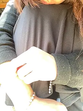 Snapshot of 2k7-sex chatting on 11.26.25 2k7-sex online show from 11.26.25