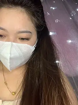 Snapshot of helo-kitty chatting on 01.16.26 helo-kitty online show from 01.16.26