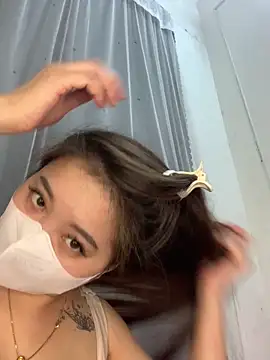 Snapshot of helo-kitty chatting on 01.19.26 helo-kitty online show from 01.19.26