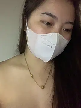 Snapshot of helo-kitty chatting on 02.18.26 helo-kitty online show from 02.18.26