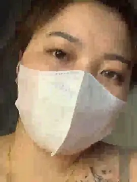 Snapshot of helo-kitty chatting on 04.08.26 helo-kitty online show from 04.08.26