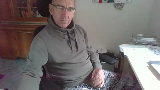 Lutzi1970 online show from 11.21.25