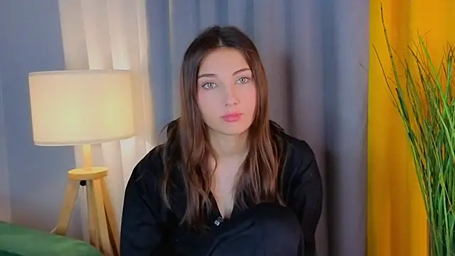 KateCahee online show from 11.14.25