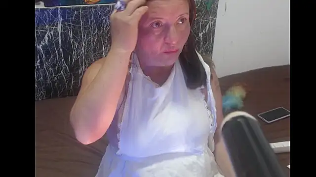 Debora Cienfuegos25 online show from 11.26.25