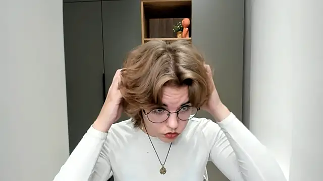 MelodyBaur online show from 10.24.25